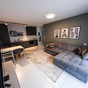 exclusive-marina-apartment.gdanskhotel.org/